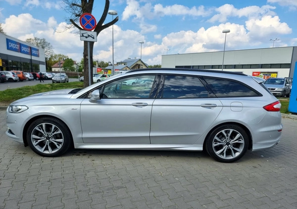 Ford Mondeo cena 79900 przebieg: 134000, rok produkcji 2018 z Skarżysko-Kamienna małe 596